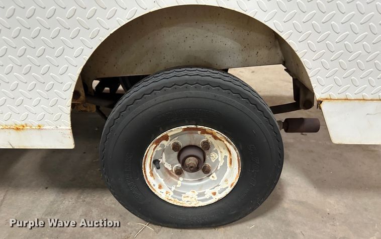 image for item LT9073 (2) utility vehicles