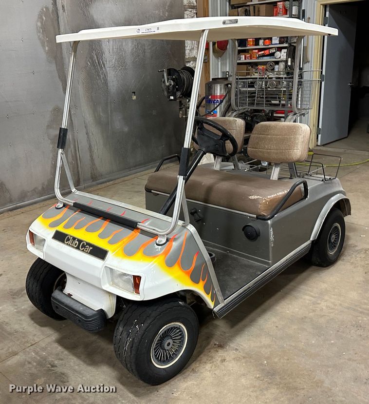 image for item LT9073 (2) utility vehicles