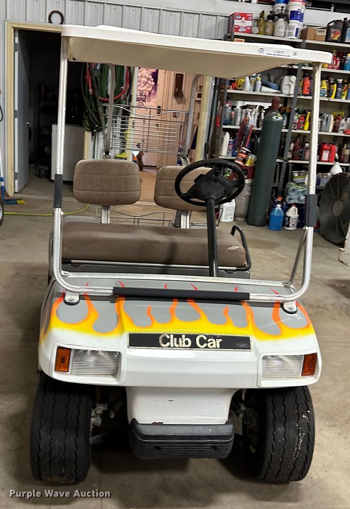 image for item LT9073 (2) utility vehicles