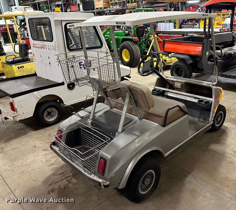 image for item LT9073 (2) utility vehicles