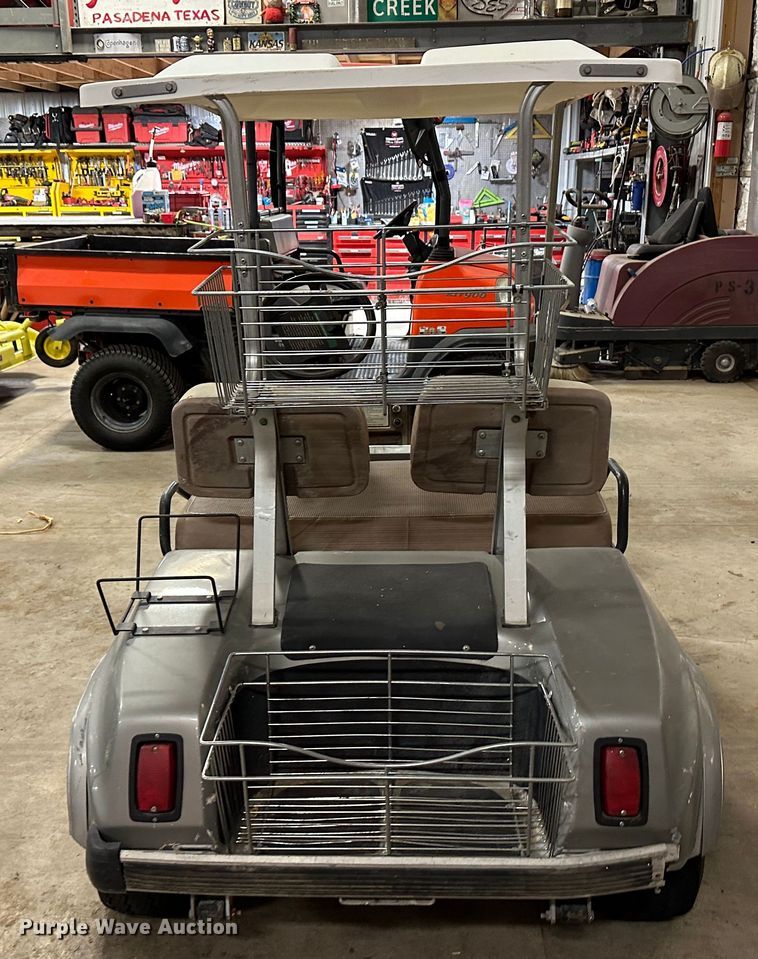 image for item LT9073 (2) utility vehicles