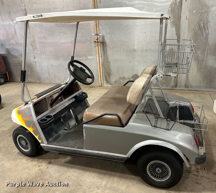 image for item LT9073 (2) utility vehicles