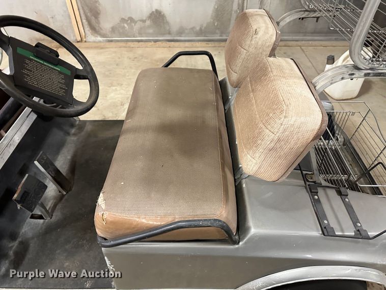 image for item LT9073 (2) utility vehicles