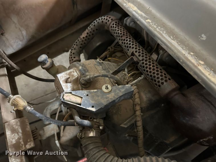 image for item LT9073 (2) utility vehicles