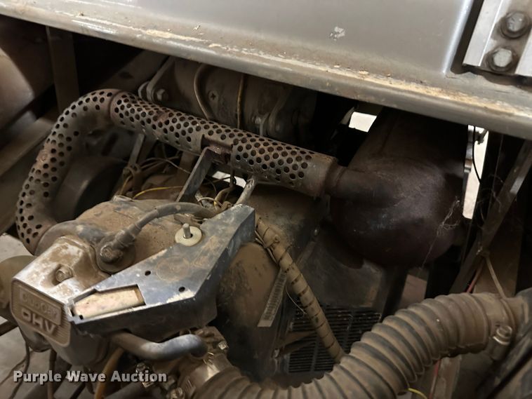 image for item LT9073 (2) utility vehicles