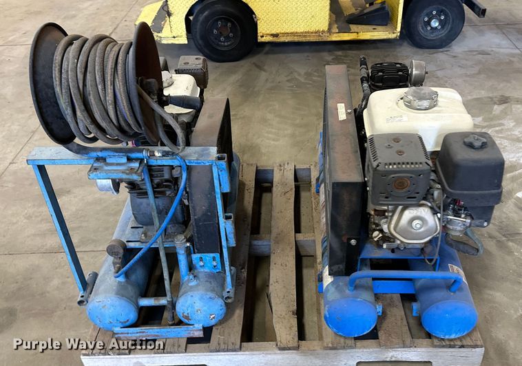 image for item LT9075 (2) air compressors