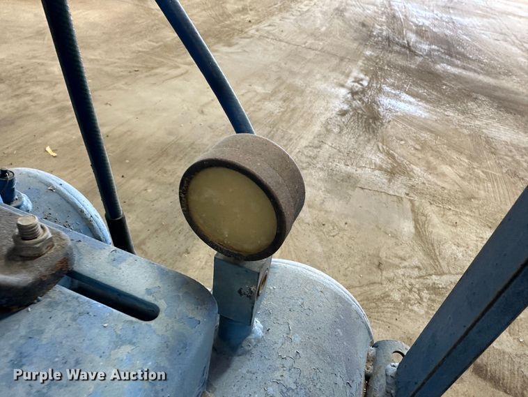 image for item LT9075 (2) air compressors