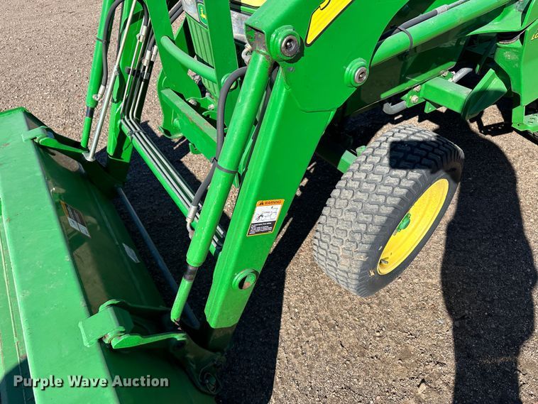 image for item LT9077 John Deere 790  tractor