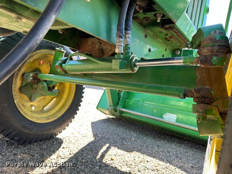 image for item LT9077 John Deere 790  tractor