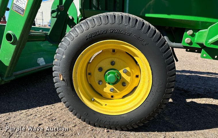 image for item LT9077 John Deere 790  tractor