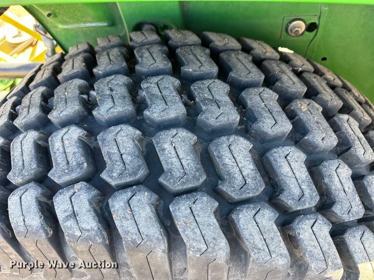 image for item LT9077 John Deere 790  tractor