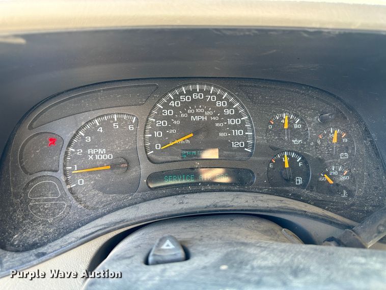 image for item LT9109 2005 GMC Sierra 1500  Crew Cab pickup truck