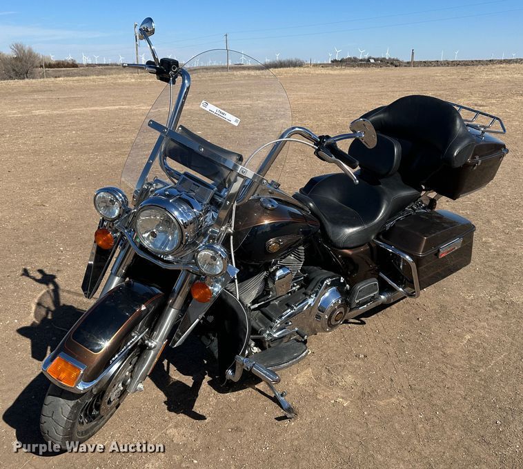 image for item LT9481 2013 Harley Davidson Road King  110th Anniversary Edition motorcycle