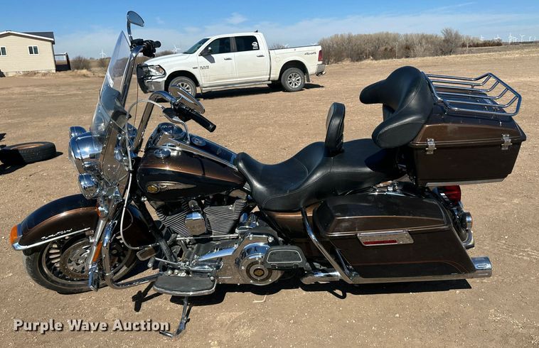 image for item LT9481 2013 Harley Davidson Road King  110th Anniversary Edition motorcycle