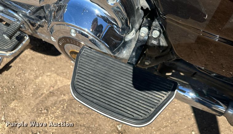 image for item LT9481 2013 Harley Davidson Road King  110th Anniversary Edition motorcycle