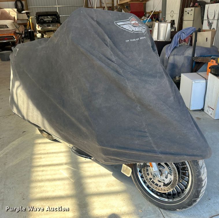 image for item LT9481 2013 Harley Davidson Road King  110th Anniversary Edition motorcycle