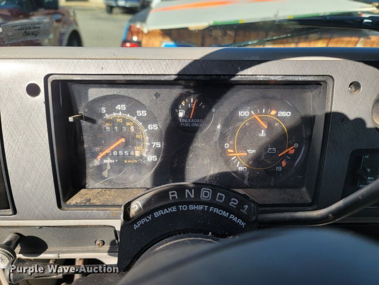 image for item MB9810 1995 Chevrolet G30  van