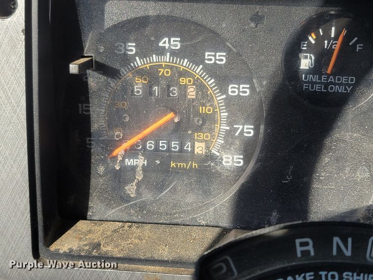 image for item MB9810 1995 Chevrolet G30  van