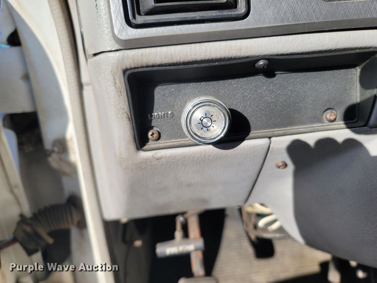 image for item MB9810 1995 Chevrolet G30  van