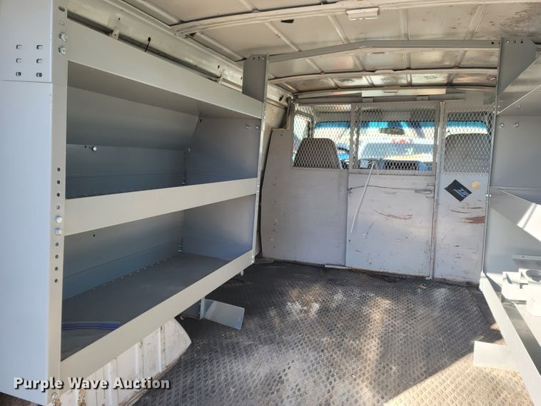 image for item MB9810 1995 Chevrolet G30  van