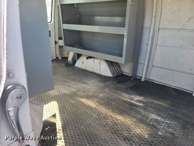 image for item MB9810 1995 Chevrolet G30  van