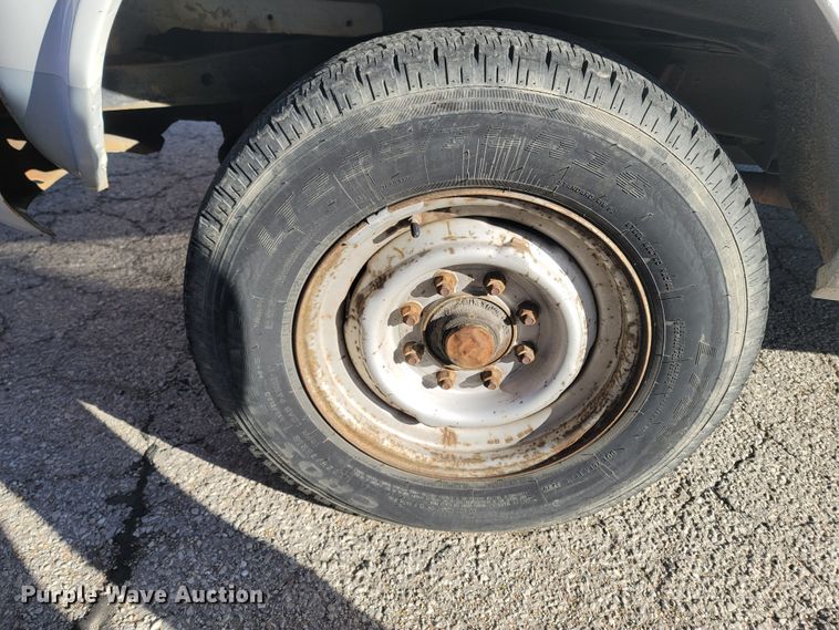 image for item MB9810 1995 Chevrolet G30  van