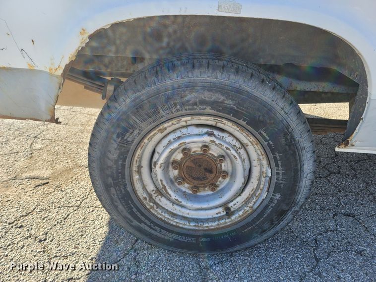 image for item MB9810 1995 Chevrolet G30  van