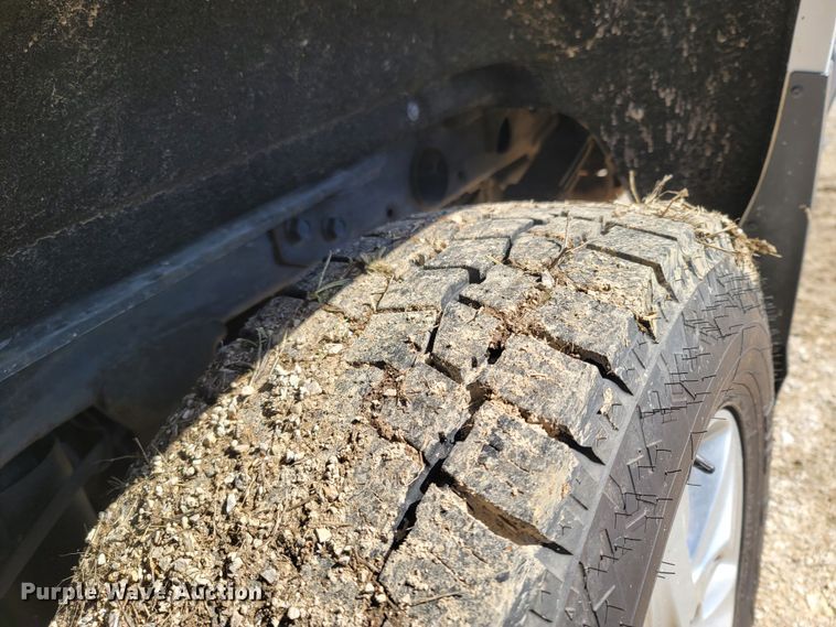 image for item MB9812 2017 Chevrolet Silverado 2500HD  Crew Cab pickup truck