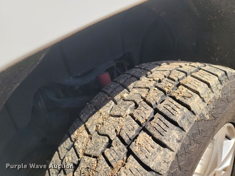 image for item MB9812 2017 Chevrolet Silverado 2500HD  Crew Cab pickup truck