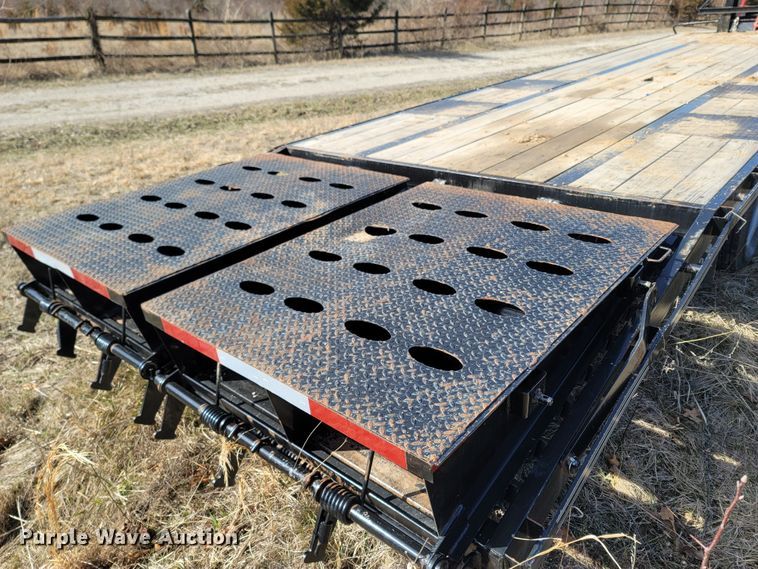 image for item MB9813 2020 Elite Trailers  equipment trailer