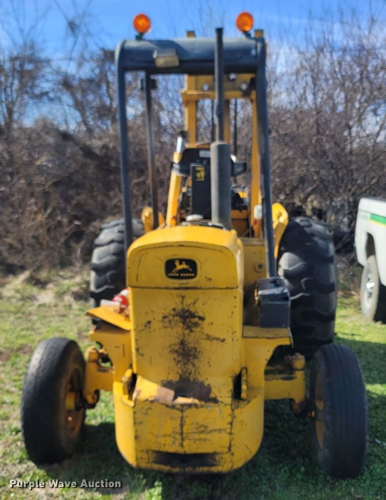 image for item MB9823 John Deere JD480  forklift