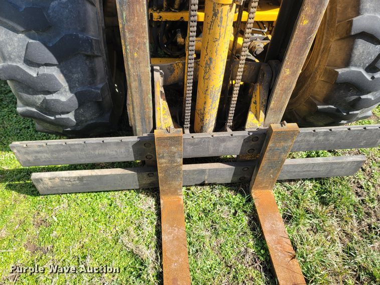 image for item MB9823 John Deere JD480  forklift