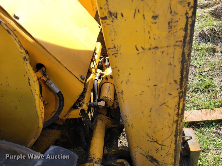 image for item MB9823 John Deere JD480  forklift