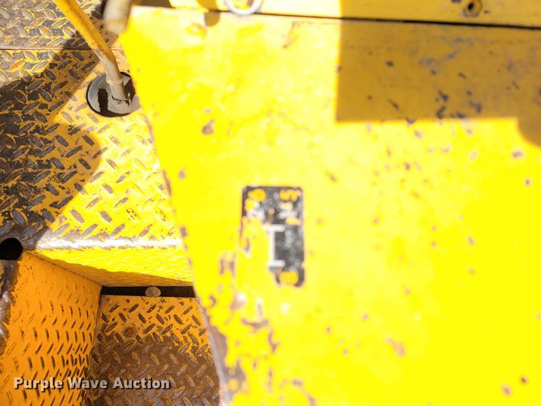 image for item MB9823 John Deere JD480  forklift