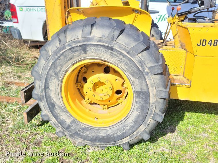 image for item MB9823 John Deere JD480  forklift