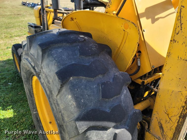 image for item MB9823 John Deere JD480  forklift
