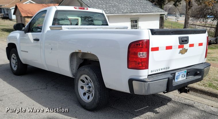 image for item MB9835 2009 Chevrolet Silverado 1500  pickup truck