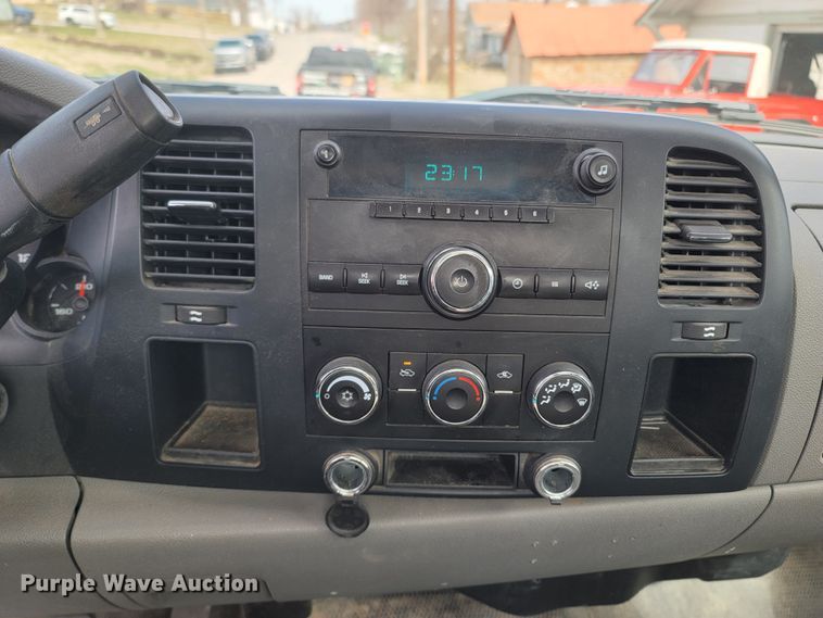 image for item MB9835 2009 Chevrolet Silverado 1500  pickup truck