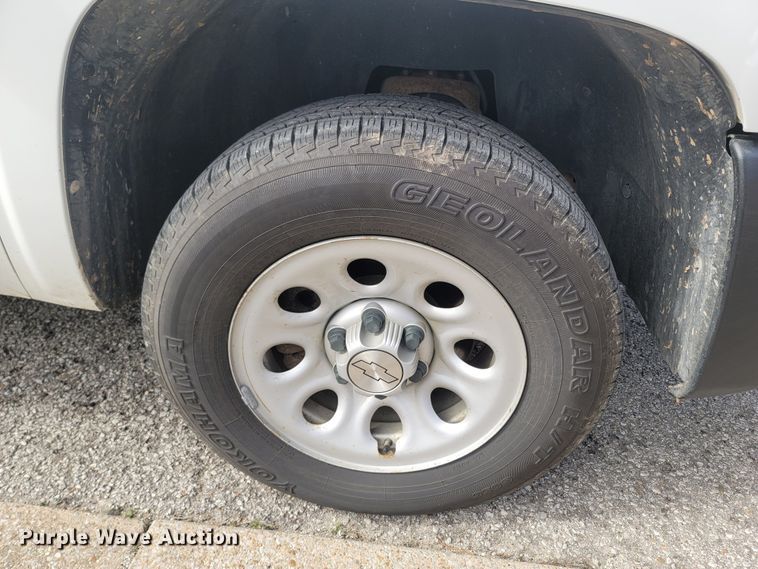 image for item MB9835 2009 Chevrolet Silverado 1500  pickup truck