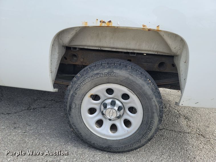 image for item MB9835 2009 Chevrolet Silverado 1500  pickup truck