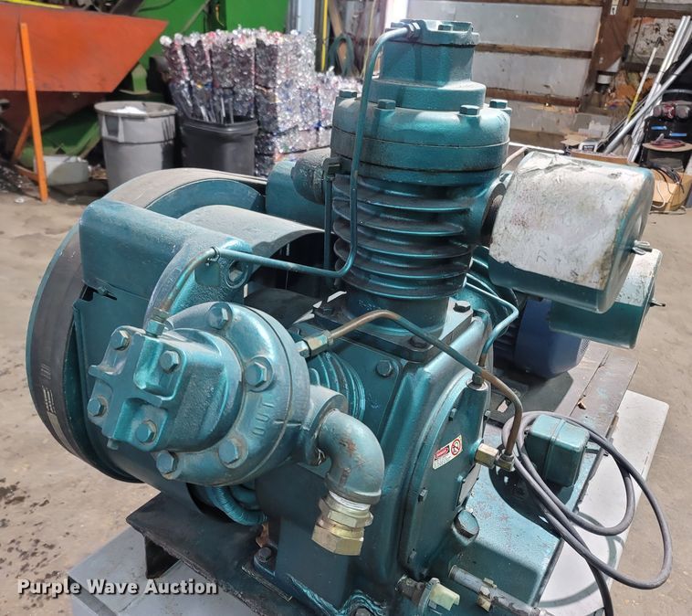 image for item MB9844 Ingersoll Rand 15T  air compressor