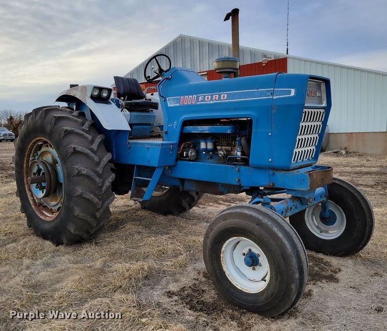 image for item MC9596 1972 Ford 8000  tractor