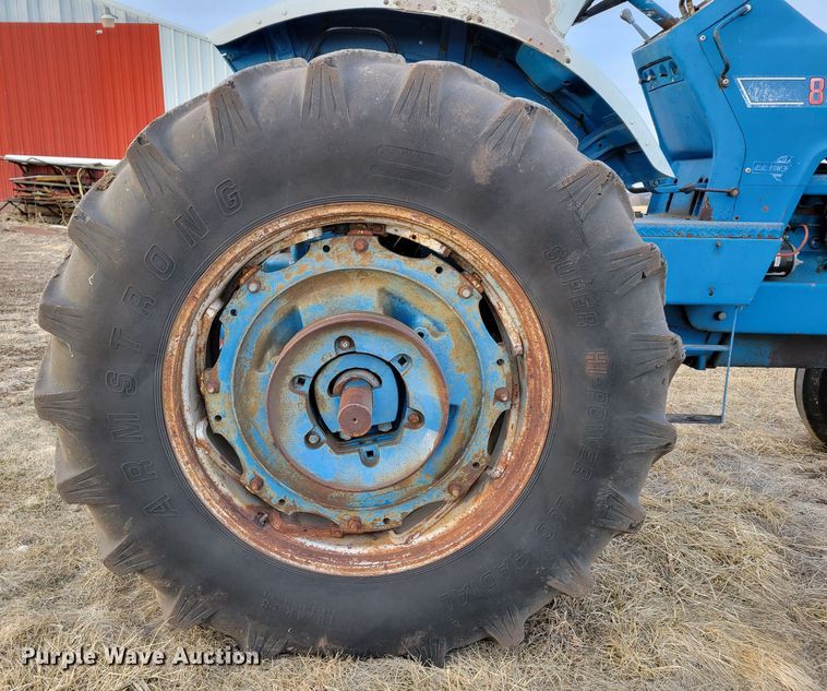 image for item MC9596 1972 Ford 8000  tractor