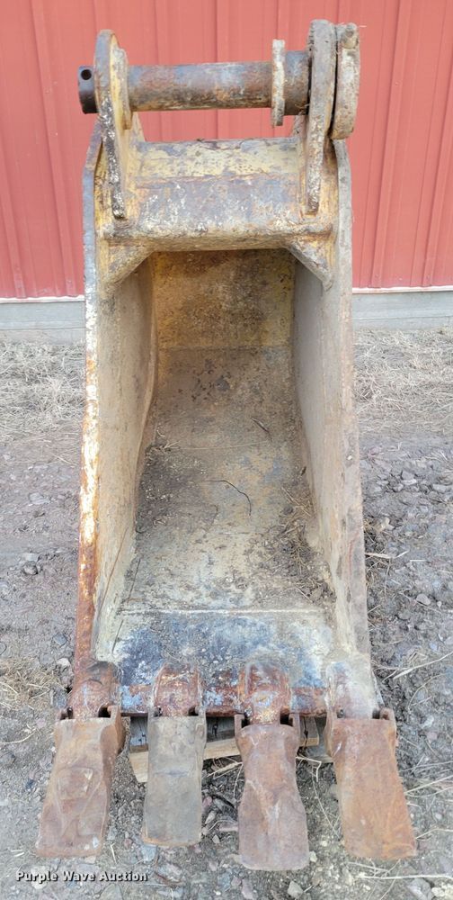 image for item MC9598 CF  excavator bucket