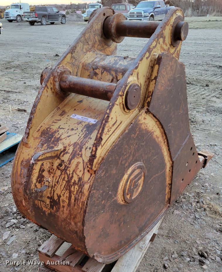 image for item MC9598 CF  excavator bucket