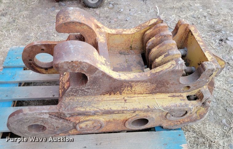 image for item MC9598 CF  excavator bucket