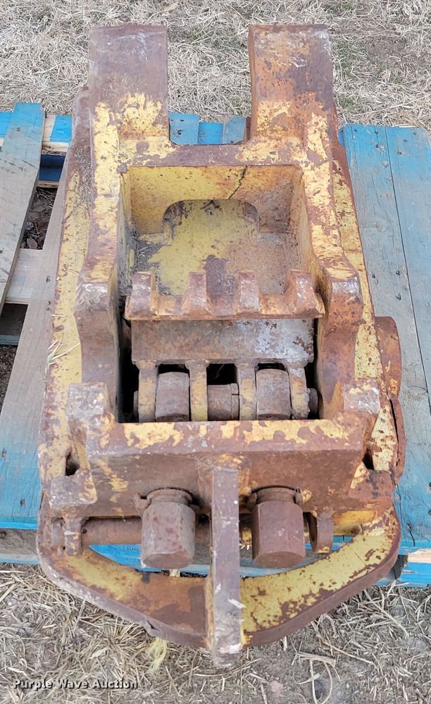 image for item MC9598 CF  excavator bucket