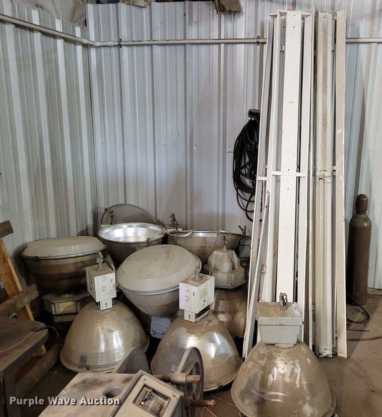 image for item MC9600 Approximately 20 light fixtures