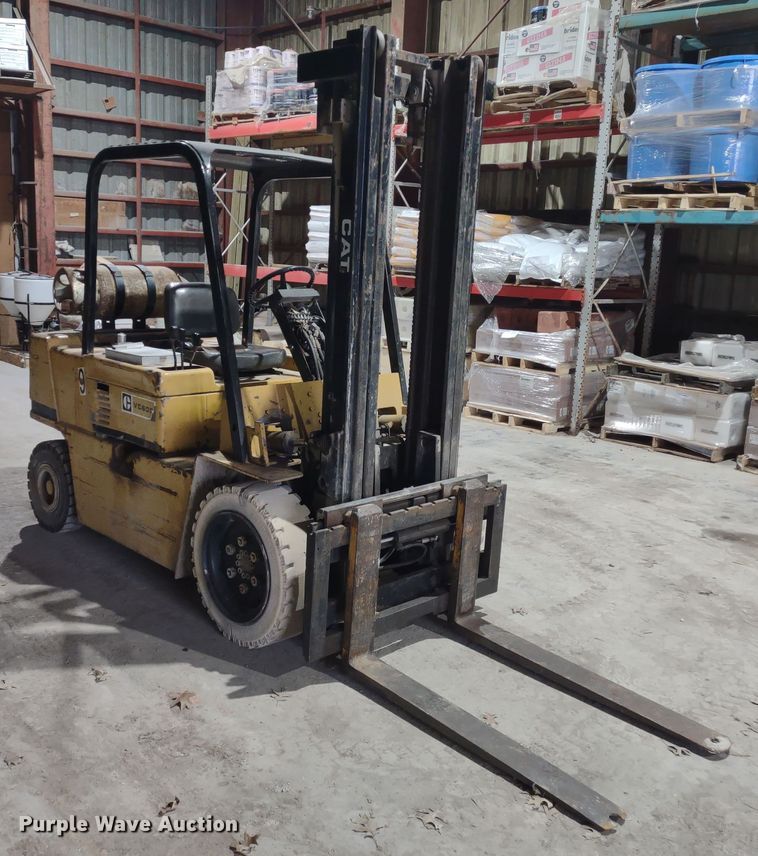image for item MD9309 Caterpillar VC60D  forklift