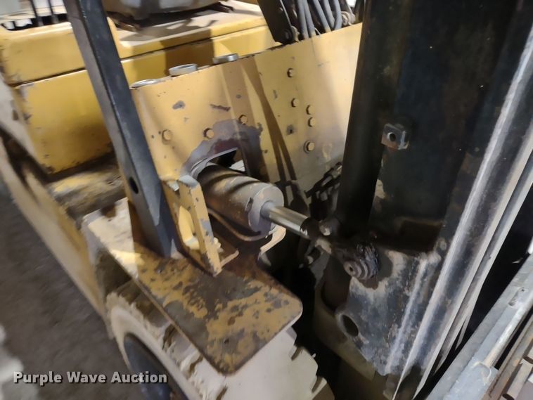 image for item MD9309 Caterpillar VC60D  forklift